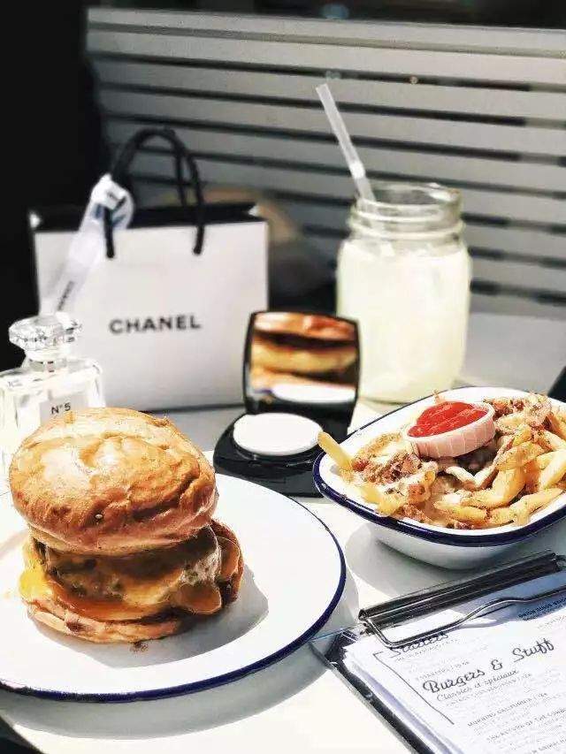 高跟鞋走秀时装周,2020秋冬高跟鞋时装周