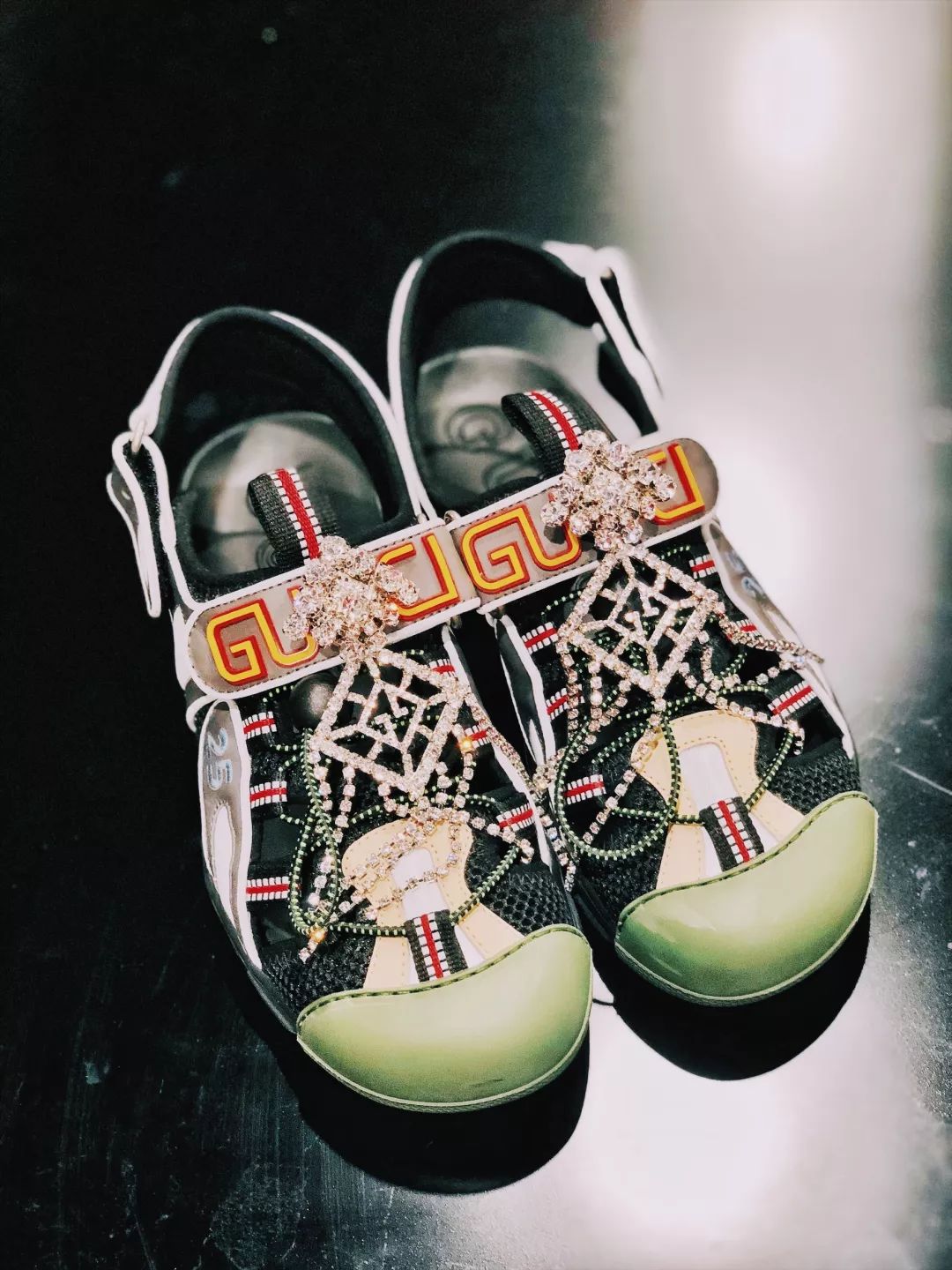 巴黎时装周blackpink高跟鞋,2020秋冬高跟鞋时装周