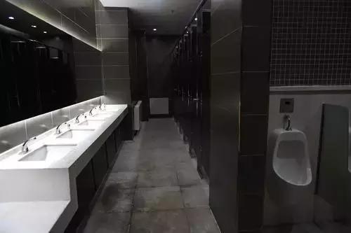 乌鲁木齐碾子沟客运站 (2020年乌鲁木齐碾子沟客运站视频)