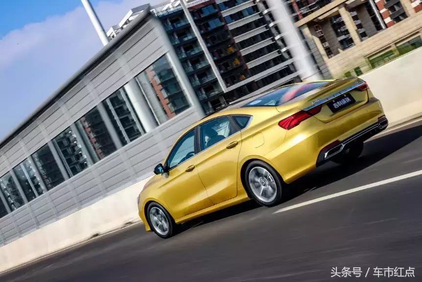 缤瑞2019款200tdct缤驰版,吉利缤瑞2020款1.4t豪华版灯光