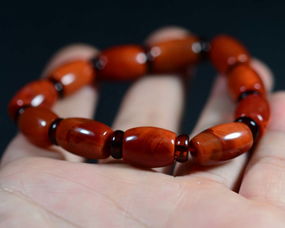 南红怎么区别品质和真假,如何分辨假的南红