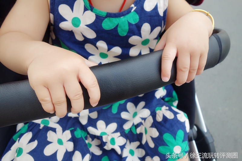 儿童推车放哪里合适,儿童推车买什么款