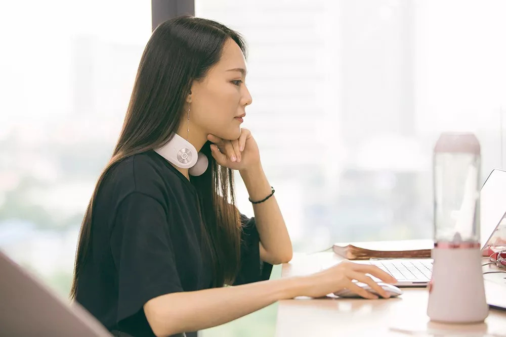 一个动作拯救你的颈椎,3个动作拯救你的颈椎