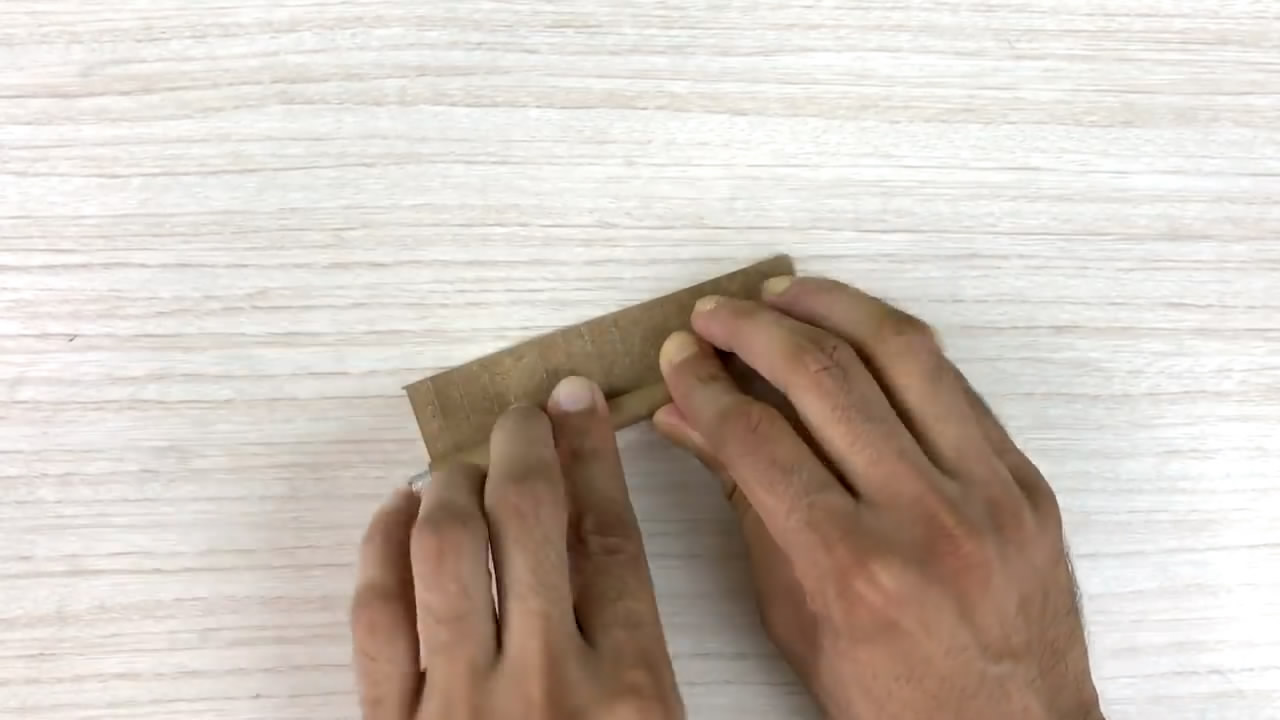 用纸板制作杭州西湖的观光船,纸质运河船模型手工制作