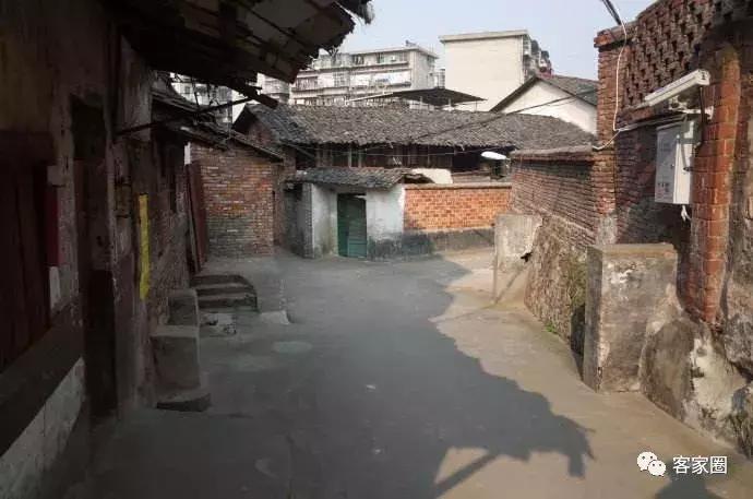 赣州市老城区繁华还是新城区繁华,赣州好还是赣县好