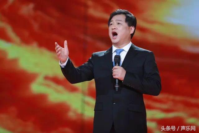 父亲的目光伴奏,父亲的目光简谱王洪波唱