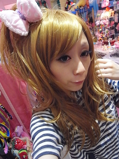 半扎马尾假发抓夹的正确戴法,一片假发片的正确戴法如何不分层