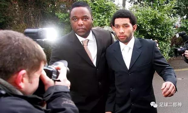 时隔14年英超再现帽子戏法,25岁闪耀英超赛场后却光速陨落