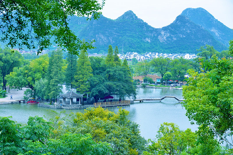 国庆桂林游玩攻略带孩子,桂林国庆旅游地点推荐