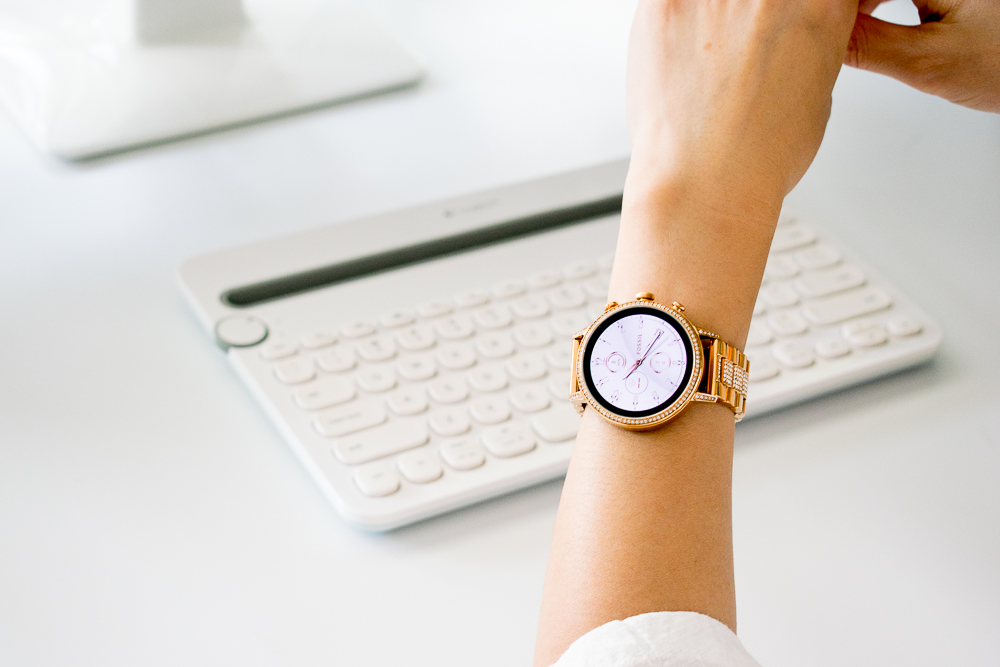 戴fossil手表,fossil智能腕表