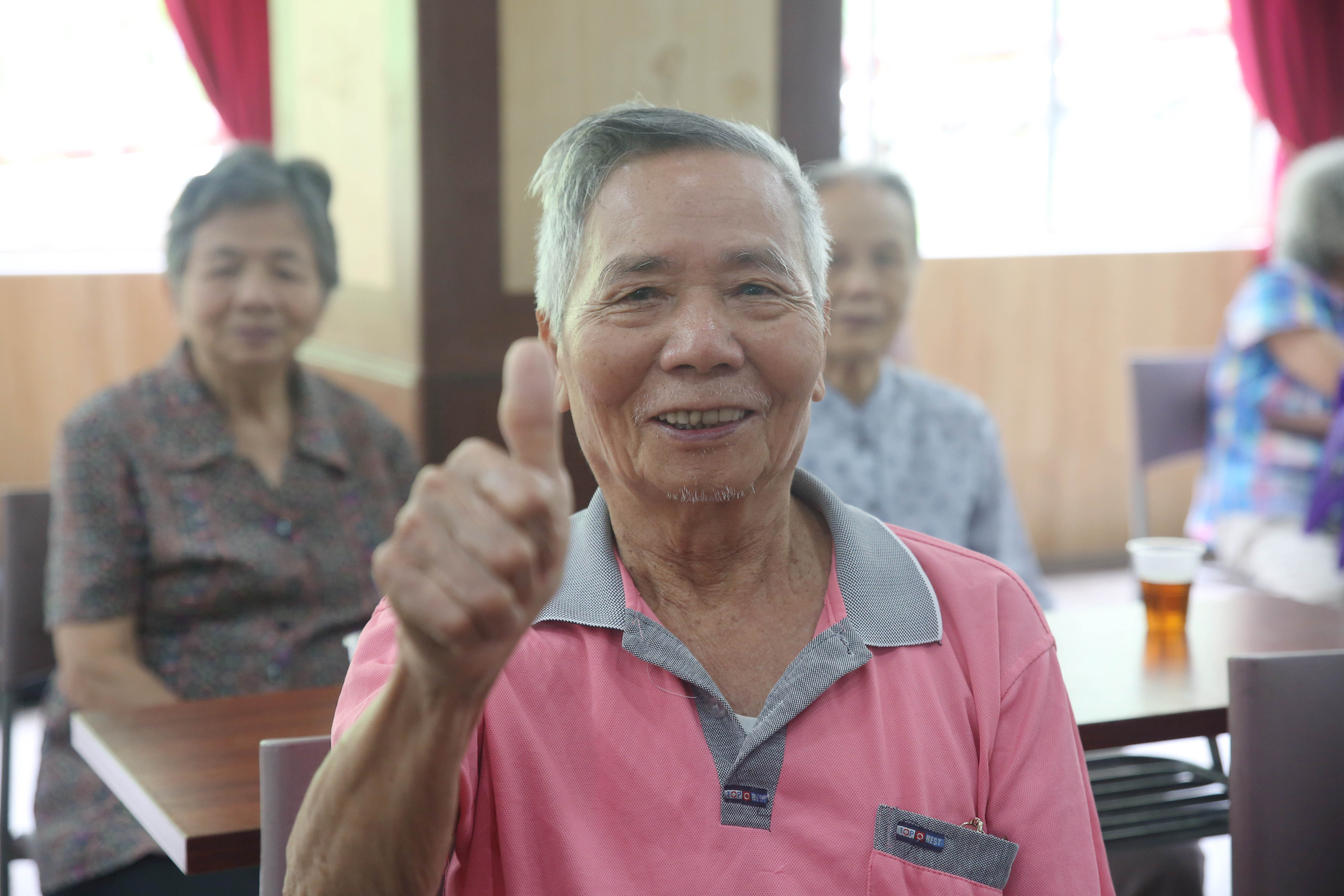 爱心放送情系花甲走进广州友好老年公寓