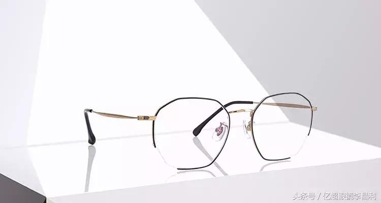 16岁闯入“半医半商”眼镜江湖，三十余载擦亮赤子初心，亿超眼镜