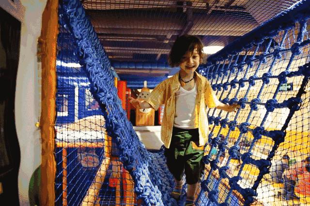 柳州万象城新春,万象城开业人潮涌动