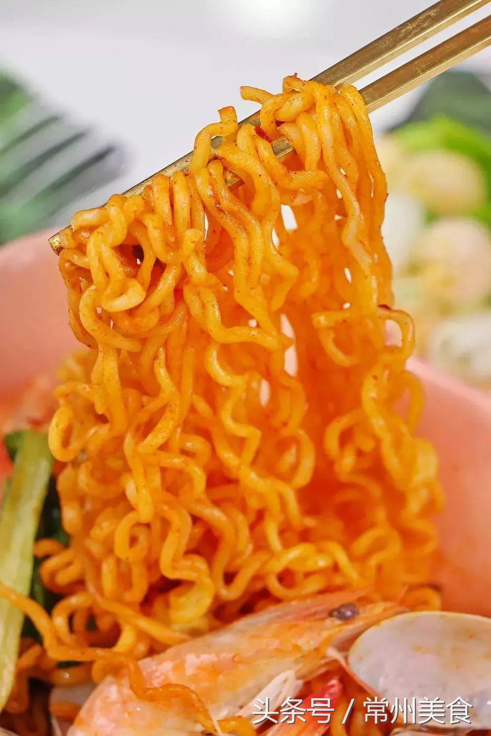 不出常州也能吃遍全世界的泡面，全部藏在这家餐厅里！