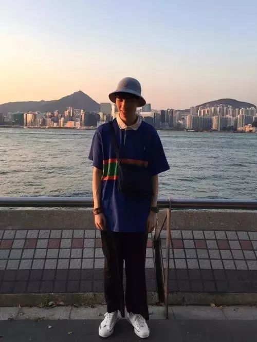 曾是上流貴族的PoloShirt 现在必须把它穿上街头