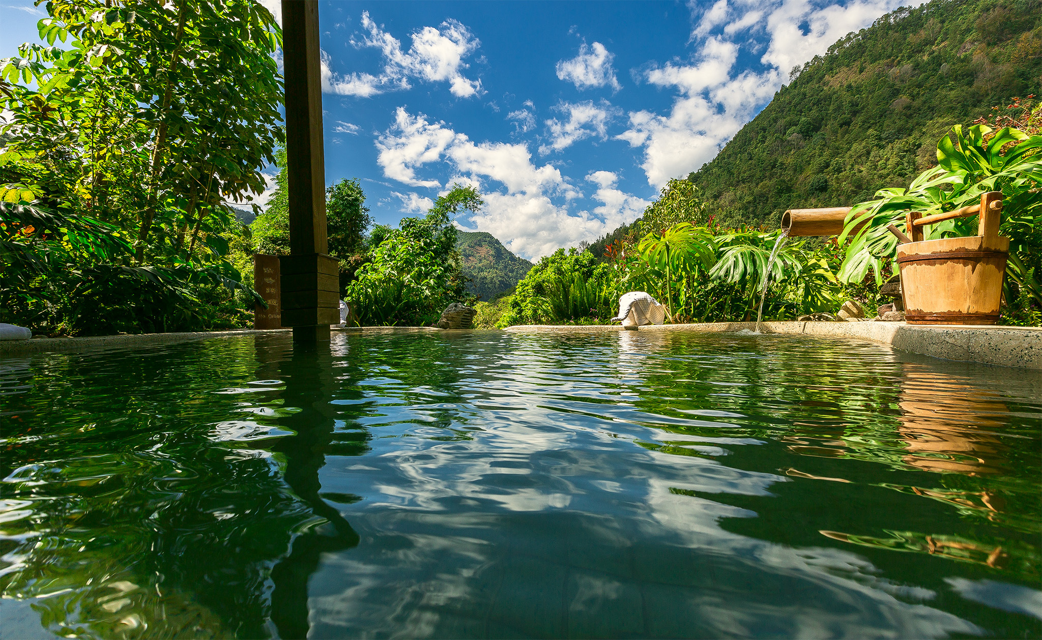 登火山探险,登上火山看世界