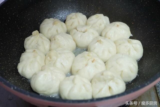 一流的生煎包原来只需这样做,生煎包自己做还是买半成品