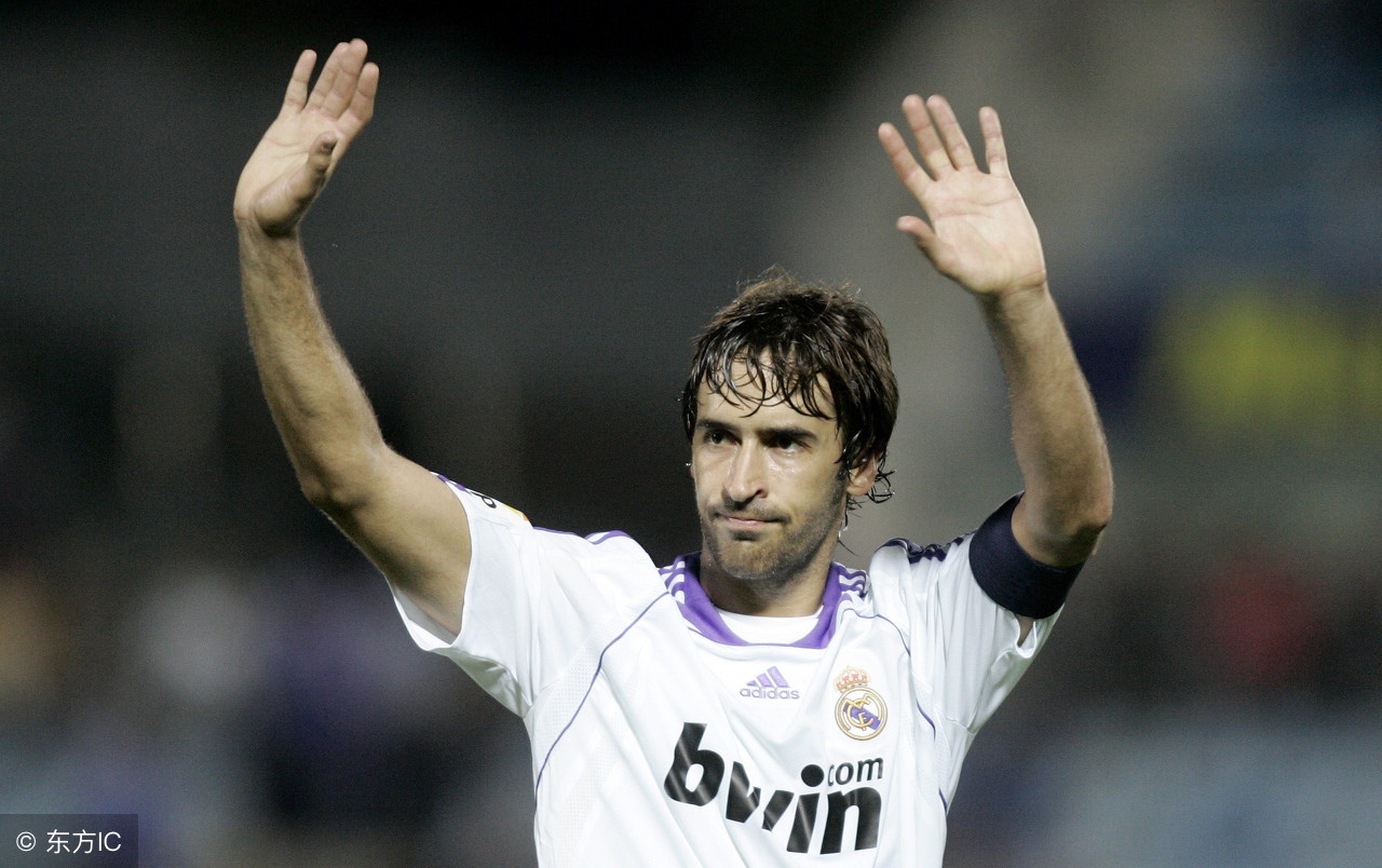 足坛十大前锋排名,十大传奇前锋