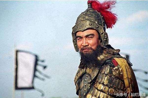 赤壁之战蒋干在周瑜营帐偷了什么,曹操在赤壁之战用蒋干的原因