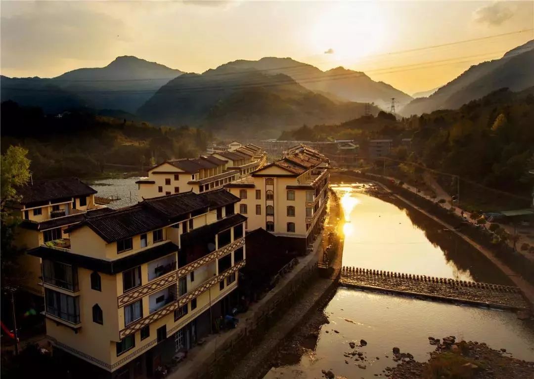 全国十大示范村名单,湖南100个农村特色示范村视频