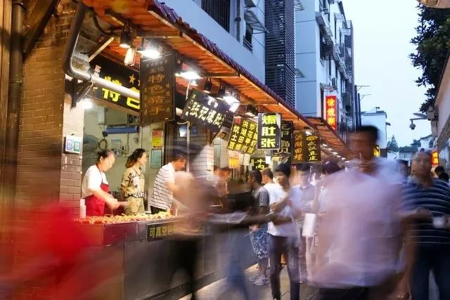 以华中师大为坐标原点，丈量大武汉