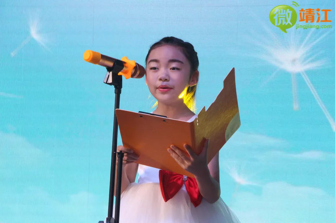 微靖江：这里发生了什么？竟引来近千名靖江人围观！还各种拍照