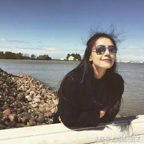 拍照pose技巧和方法,女生拍照剪刀手pose