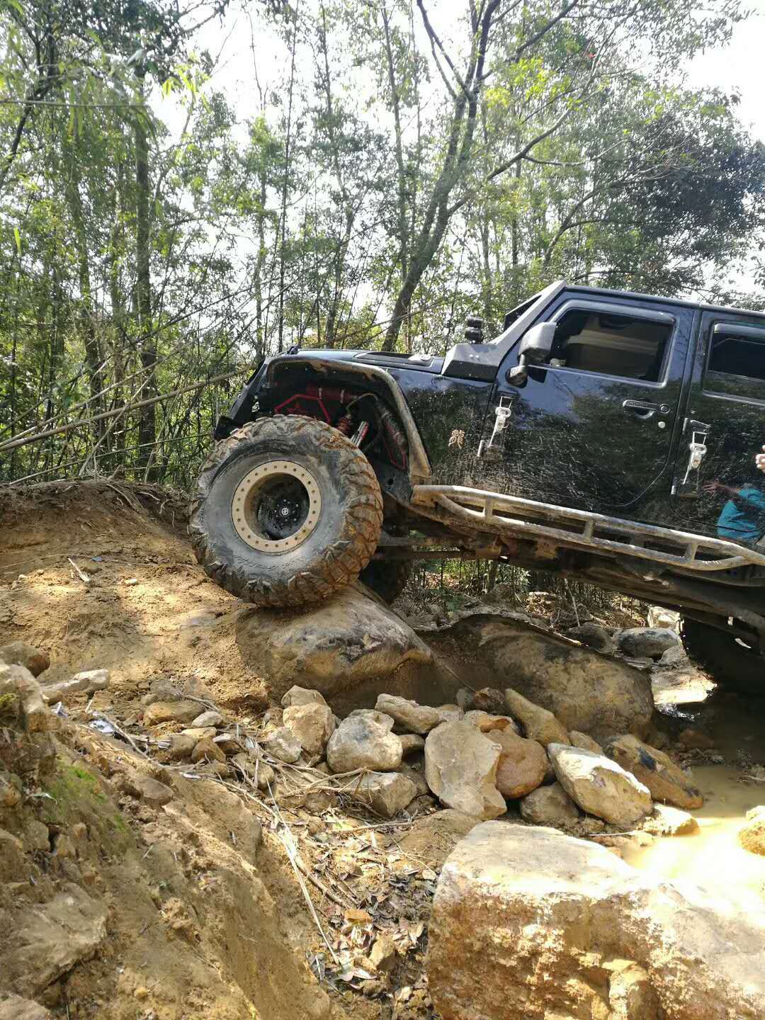 如果你喜欢越野车，越野精神，那这是一篇深度好文！