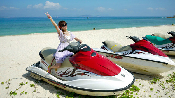 享受阳光拥抱大海,三亚阳光大海之旅