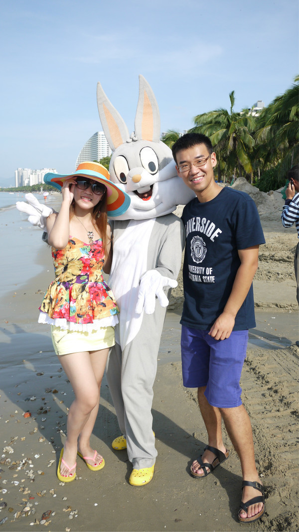 享受阳光拥抱大海,三亚阳光大海之旅