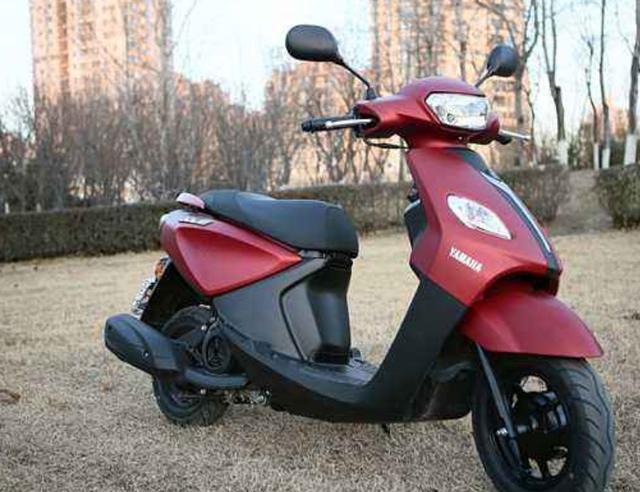 立雅猛士150踏板摩托车值得入手吗,本田迅鲨125踏板摩托车值得购买吗