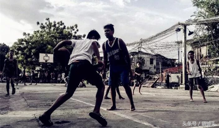 菲律宾“小勒布朗”：艰苦环境培养了我对篮球最纯粹的爱