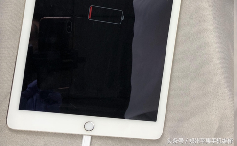 ipadair2开机不充电,ipad黑屏无法开机也无充电指示