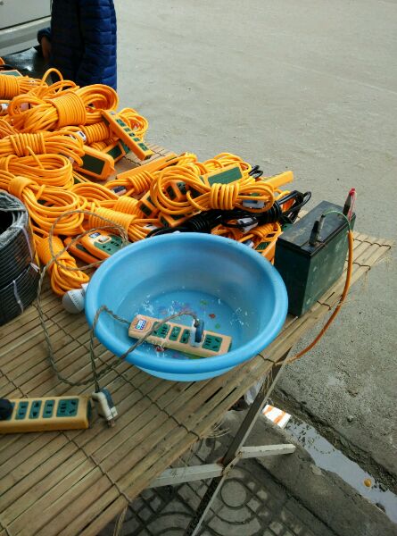 20元防水插座骗局解密,领头鹰防水插座30元是真的吗