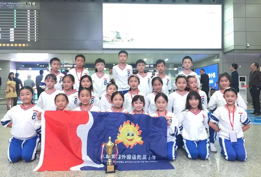 自豪四川,自豪韦世豪