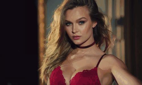 “哎呦你胸部下垂了！”“老娘挺过了！”