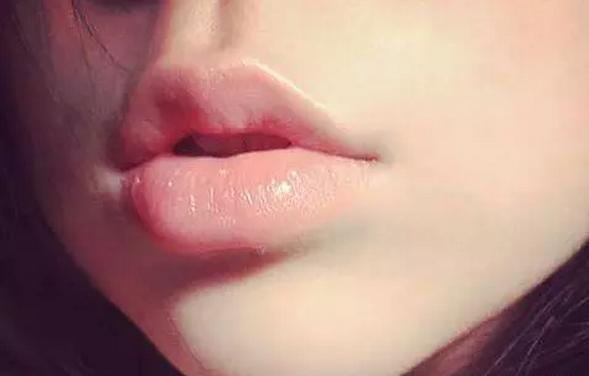 纹唇上色手法视频教程,纹唇如何快速上色技巧