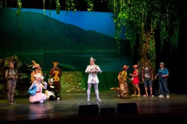 鍗楀畞閫傚悎鍎跨鐪嬬殑琛ㄦ紨,骞胯タ鍗楀畞鍎跨鍓у満