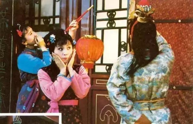 红楼梦袭人名字含义,红楼梦人物名称隐藏含义