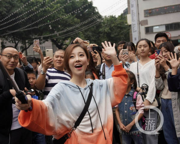 冯提莫万州形象大使,武汉斗鱼冯提莫