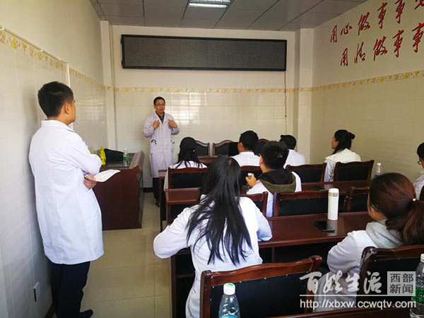 守护雪域肝胆相照2018年成都市六医院肝胆外科赴甘孜州巡回医疗