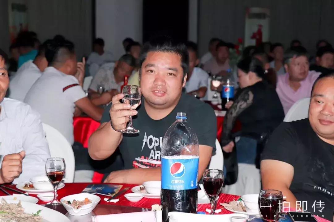 月入4万多，买山东临工E680F干市政绿化，高春林赚翻了