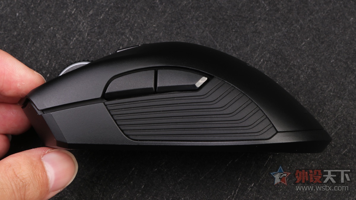 雷蛇曼巴眼镜蛇鼠标微动,雷蛇曼巴眼镜蛇无线版鼠标掉帧