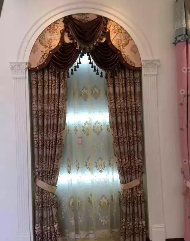 半圆弧窗幔窗帘效果图,别墅窗纱幔头效果图