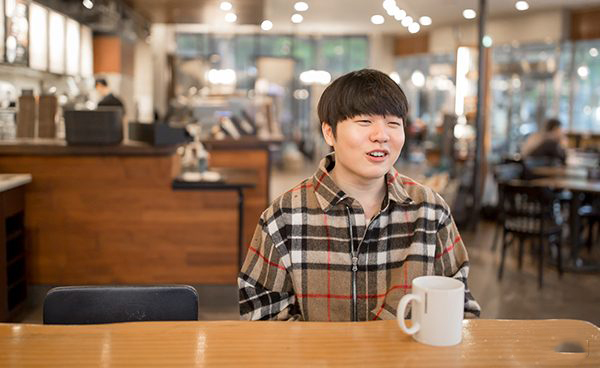 s8韩国赛后采访rookie,rookie接受韩媒采访