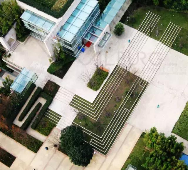 如果你还不会做平面形式此文定会帮你大大增强设计形式感