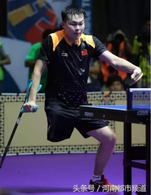 这场“无人关注”的盛会，他们手持*旗国**高喊“中国加油”！