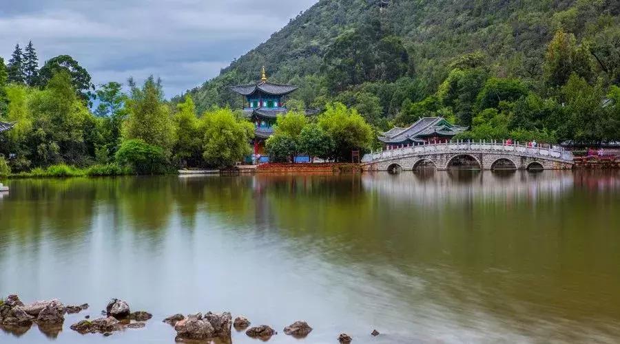 10月新低！广州出发机票仅180块！坐飞机玩转抖音最火网红地