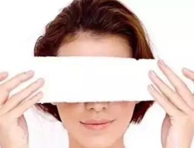 眼镜的正确使用和错误使用图片,正确的用眼方法和保护眼睛的方法