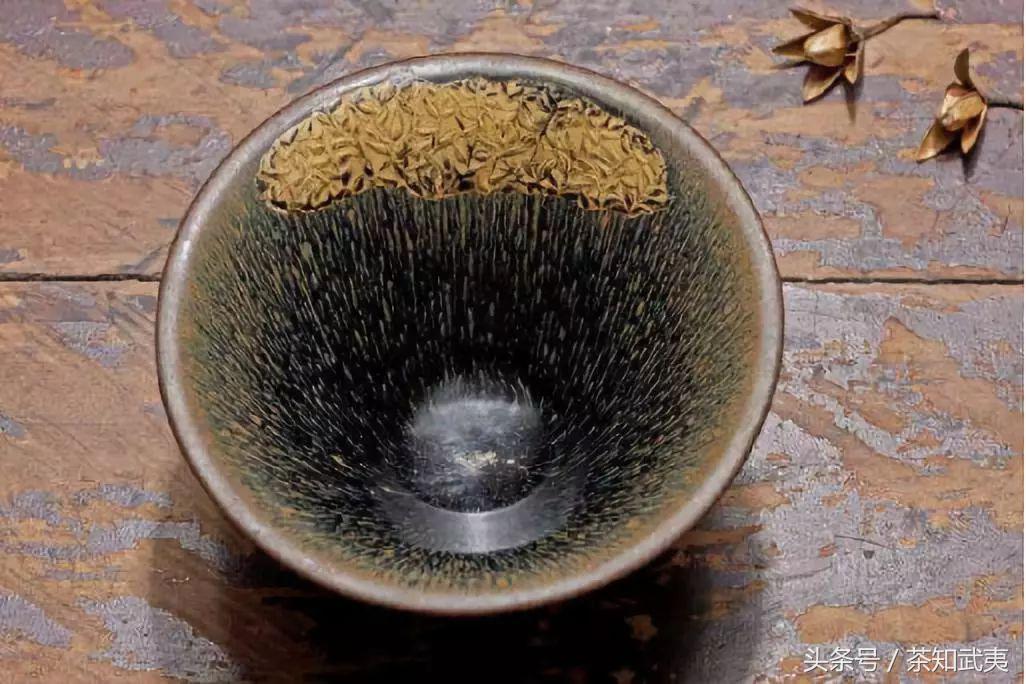 茶具里摔坏了一件怎么办还能用吗,茶具摔坏了怎么办修补